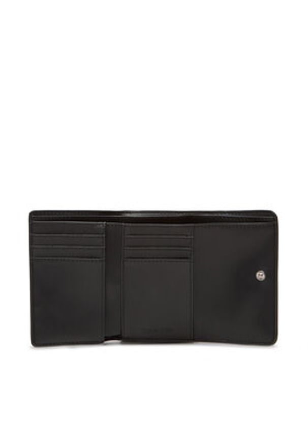 Calvin Klein Portfel damski Ck Must Aop Small Trifold W Zip LV04F1038G Czarny. Kolor: czarny. Materiał: skóra