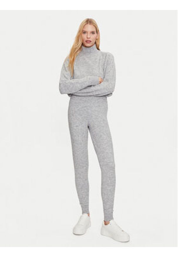 Athlecia Spodnie dresowe Daviana W Knitted EA243337 Szary Regular Fit. Kolor: szary. Materiał: syntetyk