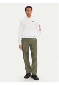 Alpha Industries Bluza Signature Back Print 148341 Biały Regular Fit. Kolor: biały. Materiał: bawełna. Wzór: nadruk #3