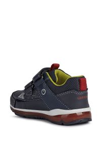 Geox Buty dziecięce kolor granatowy. Nosek buta: okrągły. Zapięcie: rzepy. Kolor: niebieski. Materiał: guma #7