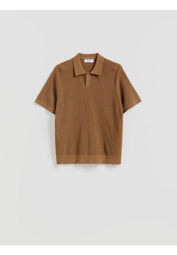Reserved - Strukturalny sweter polo - beżowy. Typ kołnierza: polo. Kolor: beżowy. Materiał: bawełna, dzianina