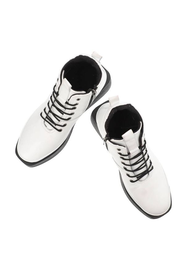 Białe Sneakersy Artiker Modne Buty damskie. Okazja: na co dzień. Kolor: biały. Materiał: skóra. Obcas: na platformie. Styl: casual, klasyczny, elegancki