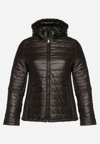 Born2be - Czarna Pikowana Kurtka z Opinanym Kapturem i Wstawkami z Gumek Terilinde. Okazja: na spacer. Kolekcja: plus size. Kolor: czarny. Materiał: jeans #5