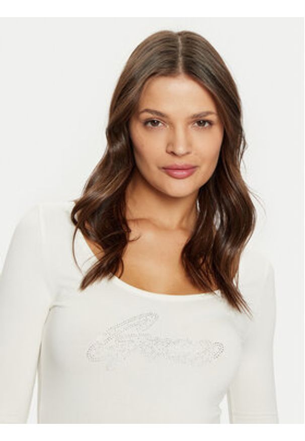 Guess Body W5RP00 K68D2 Écru Slim Fit. Materiał: wiskoza