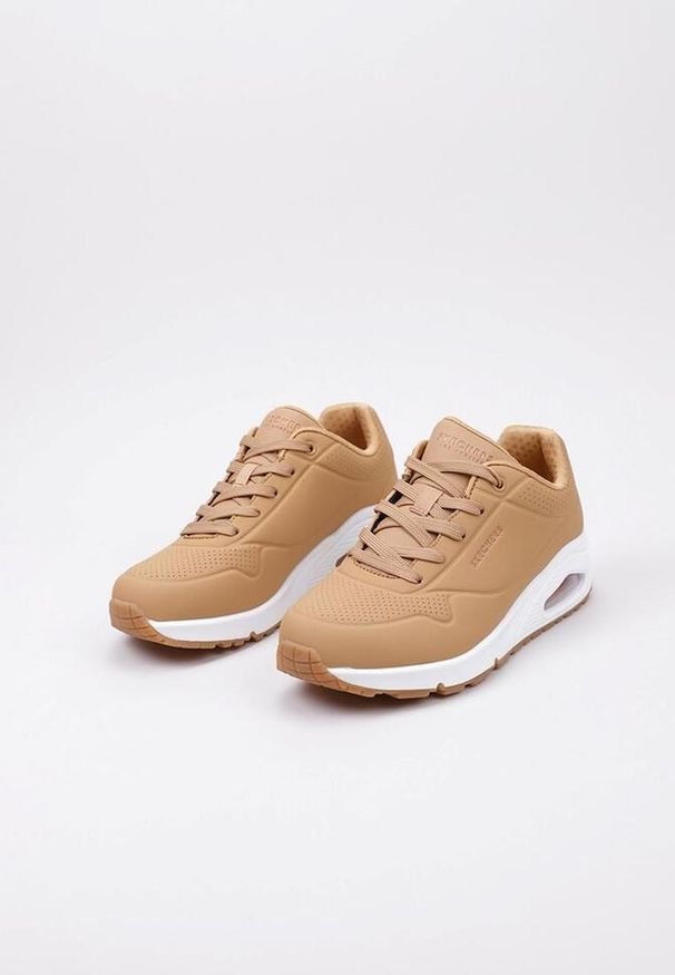 skechers - Obuwie Sportowe Damskie Stand On Air. Kolor: brązowy. Sport: turystyka piesza