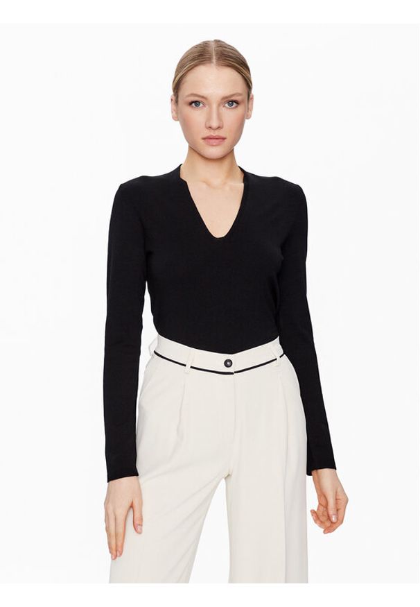 Sisley Sweter 14ETM400H Czarny Regular Fit. Kolor: czarny. Materiał: wiskoza