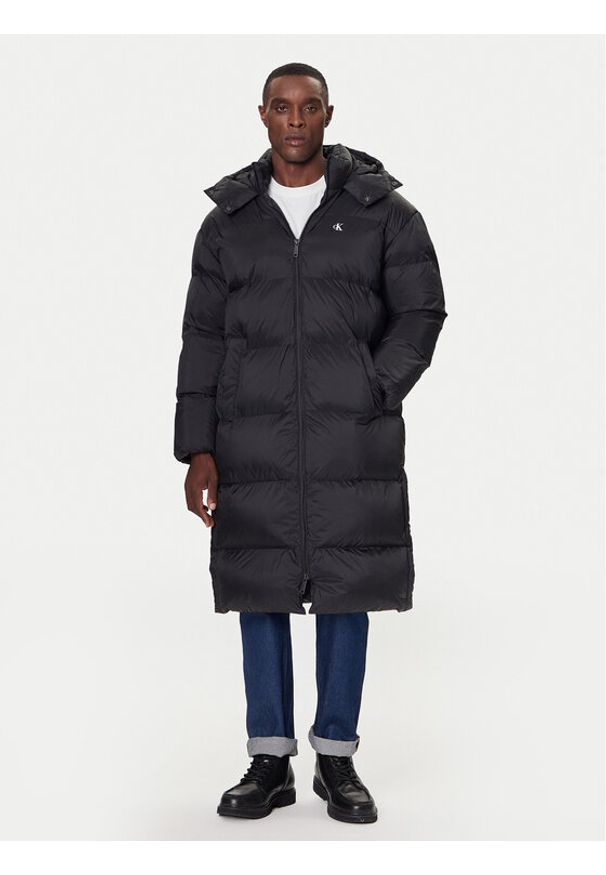 Calvin Klein Jeans Kurtka zimowa LV04RD518G Czarny Regular Fit. Kolor: czarny. Materiał: syntetyk. Sezon: zima