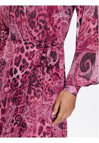 Guess Sukienka codzienna W3YK4 8WFJJ2 Różowy Regular Fit. Okazja: na co dzień. Kolor: różowy. Materiał: syntetyk. Typ sukienki: proste. Styl: casual #3
