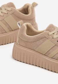 Renee - Beżowe Sneakersy na Tłoczonej Platformie z Paskami Rilasena. Okazja: na co dzień. Zapięcie: pasek. Kolor: beżowy. Wzór: paski. Obcas: na platformie