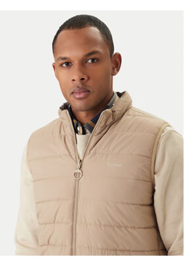 Barbour Bezrękawnik MGI0314TN32 Beżowy Regular Fit. Kolor: beżowy. Materiał: syntetyk. Długość rękawa: bez rękawów