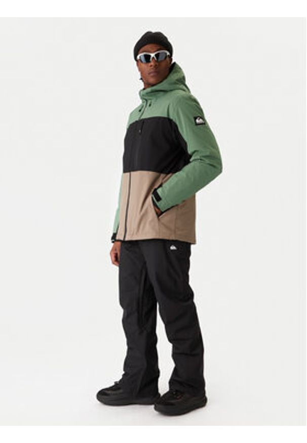 Quiksilver Spodnie snowboardowe Estate EQYTP03237 Czarny Slim Fit. Kolor: czarny. Materiał: syntetyk. Sport: snowboard