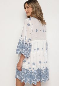 Born2be - Biała Bawełniana Sukienka Pudełkowa ze Wzorem Etno Rallea. Okazja: na co dzień. Kolor: biały. Materiał: bawełna. Styl: etno #3