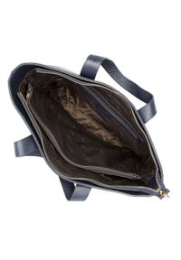 Wittchen - Torebka kuferek z groszkowanej skóry. Kolor: niebieski. Wzór: haft. Dodatki: z haftem, z breloczkiem. Materiał: skórzane. Styl: casual, klasyczny. Rodzaj torebki: do ręki #4