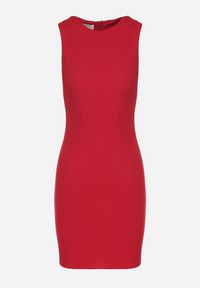 Born2be - Czerwona Ołówkowa Sukienka Bez Rękawów z Wiskozą Nelazira. Okazja: na co dzień. Kolor: czerwony. Materiał: wiskoza. Długość rękawa: bez rękawów. Typ sukienki: ołówkowe. Styl: casual, elegancki, klasyczny #5