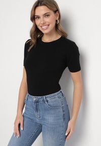 Born2be - Czarny Sweter z Ozdobnymi Ściągaczami Sanarella. Okazja: na co dzień. Kolor: czarny. Materiał: jeans. Wzór: aplikacja. Styl: elegancki, casual