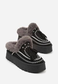 Renee - Czarne Śniegowce na Platformie Ozdobione Frędzlami i Haftem Ezivelle. Okazja: na co dzień. Kolor: czarny. Wzór: haft, aplikacja. Sezon: zima. Obcas: na platformie. Styl: casual #5