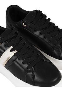 U.S. Polo Assn. Sneakersy "Helis011" | Helis011 | Kobieta | Czarny. Kolor: czarny. Materiał: skóra ekologiczna. Wzór: aplikacja