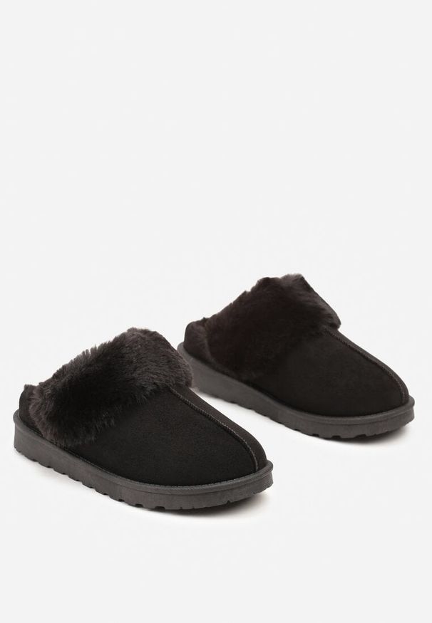 Born2be - Czarne Kapcie na Płaskiej Podeszwie z Futerkiem Avathline. Okazja: do domu, na imprezę. Kolor: czarny. Materiał: futro. Obcas: na płaskiej podeszwie. Styl: elegancki, wizytowy