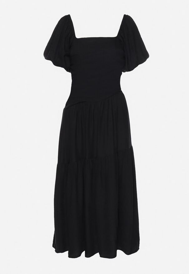 Born2be - Czarna Sukienka Rozkloszowana z Wiskozy z Kwadratowym Dekoltem i Drapowaniem Napessia. Okazja: na co dzień. Typ kołnierza: dekolt kwadratowy. Kolor: czarny. Materiał: wiskoza. Styl: klasyczny, casual, elegancki