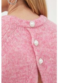 Custommade sweter wełniany Tilia damski kolor różowy. Okazja: na co dzień. Kolor: różowy. Materiał: wełna. Długość rękawa: raglanowy rękaw. Długość: krótkie. Styl: casual #2
