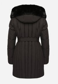Born2be - Czarna Kurtka z Pionowymi Pikowanymi Przeszyciami i Kapturem z Futrem Wiązana w Pasie Leoriya. Okazja: na co dzień. Kolor: czarny. Materiał: futro. Styl: casual #5
