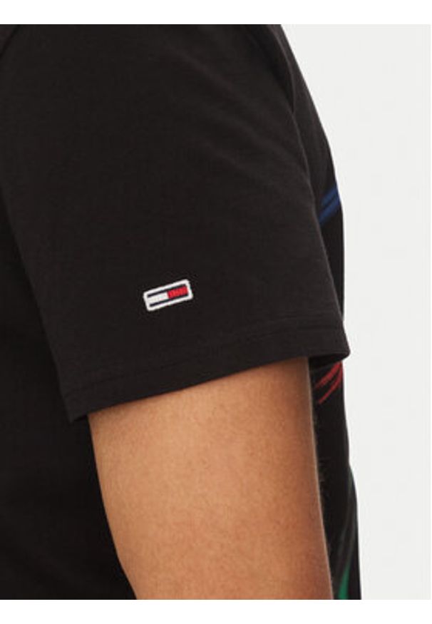 Tommy Jeans T-Shirt Twisted Signature DM0DM20771 Czarny Regular Fit. Kolor: czarny. Materiał: bawełna