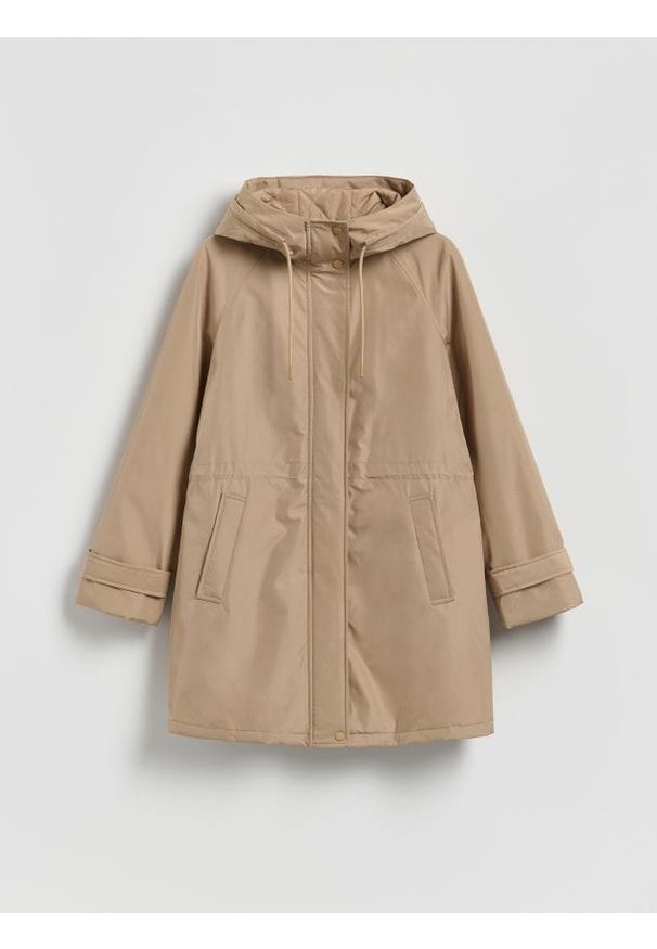 Reserved - Kurtka z kapturem - beżowy. Typ kołnierza: kaptur. Kolor: beżowy. Materiał: tkanina. Wzór: gładki