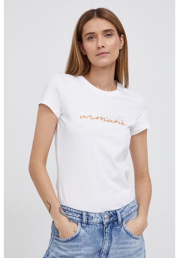 Armani Exchange t-shirt damski kolor biały. Okazja: na co dzień. Kolor: biały. Materiał: dzianina. Wzór: nadruk. Styl: casual