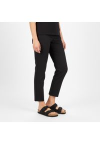 Klapki damskie Rieker, profilowana wkładka anatomiczny kształt regulowane paski solidne klamry korkowa podeszwa stabilne podparcie stopy, czarne, V31. Okazja: na co dzień, do domu. Kolor: czarny. Wzór: paski. Sezon: lato. Styl: casual #8