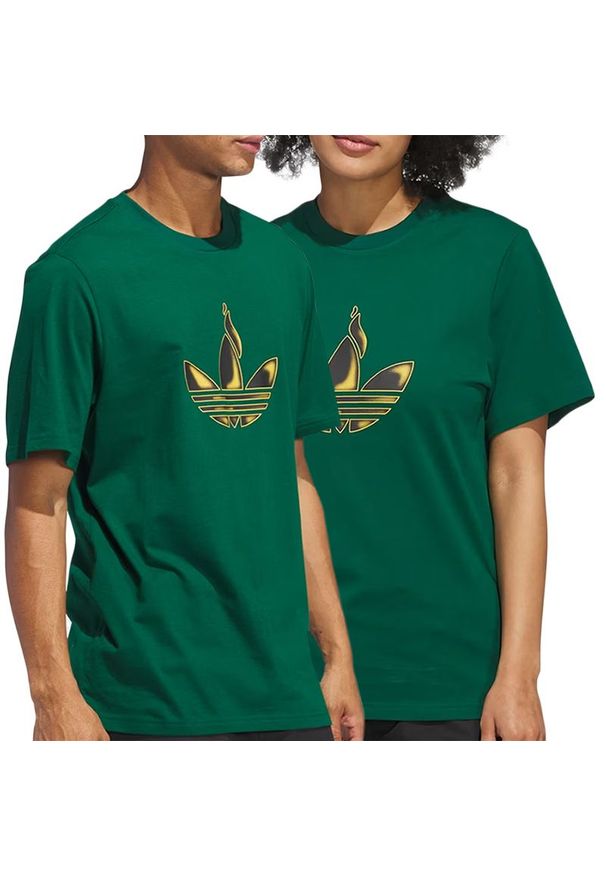 Adidas - Koszulka adidas Originals Trefoil Torch Tee JD2833 - zielona. Kolor: zielony. Materiał: bawełna, skóra, dzianina. Długość rękawa: krótki rękaw. Długość: krótkie. Wzór: aplikacja