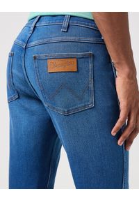 Wrangler - WRANGLER GREENSBORO MĘSKIE SPODNIE JEANSOWE DŻINSY RUSTIC W112352644 #4