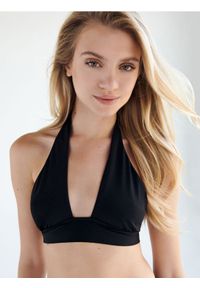 Reserved - Góra od bikini - czarny. Kolor: czarny. Materiał: poliamid. Wzór: gładki