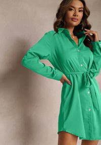 Renee - Zielona Koszulowa Sukienka Mini z Wiązanym Paskiem Andreola. Kolor: zielony. Materiał: materiał, tkanina, wiskoza. Typ sukienki: koszulowe. Długość: mini #1