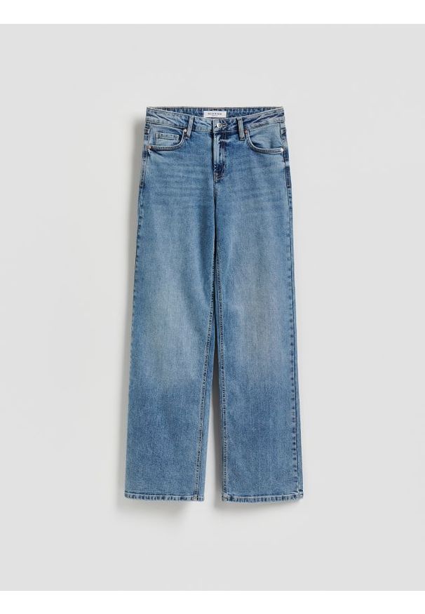 Reserved - Jeansy straight ze średnim stanem - niebieski. Kolor: niebieski