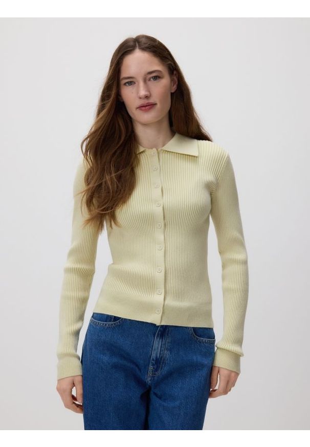 Reserved - Kardigan z kołnierzykiem - jasnozielony. Kolor: zielony. Materiał: wiskoza, dzianina