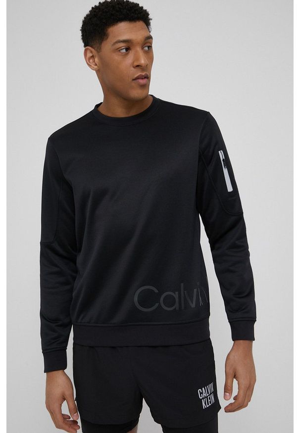 Calvin Klein Performance bluza męska kolor czarny z nadrukiem. Okazja: na co dzień. Kolor: czarny. Materiał: dzianina. Wzór: nadruk. Styl: casual