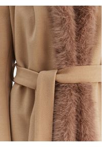 Rinascimento Płaszcz zimowy CFC0126714003 Beżowy Regular Fit. Kolor: beżowy. Materiał: syntetyk. Sezon: zima #4
