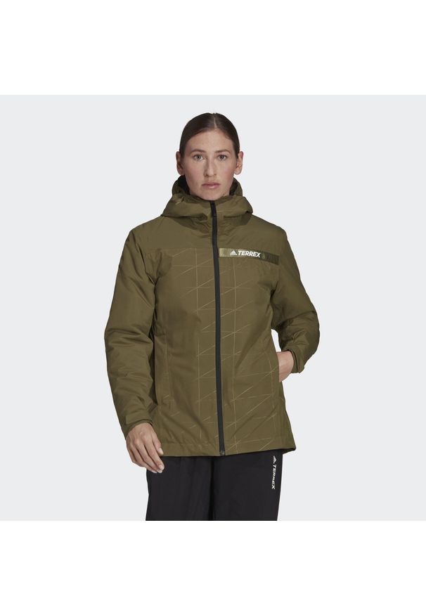 Adidas - Damska kurtka wodoodporna adidas Terrex Multi RAIN.RDY Primegreen Insulated 2L. Kolor: zielony. Sport: wspinaczka