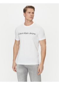 Calvin Klein Jeans T-Shirt J30J322552 Biały Slim Fit. Kolor: biały. Materiał: bawełna