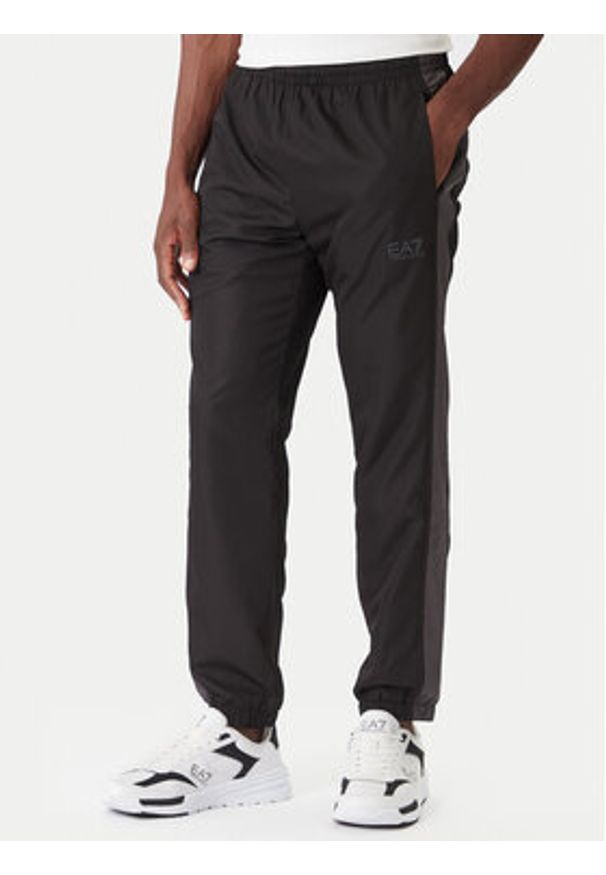 EA7 Emporio Armani Dres 7M000643 AF16072 UC001 Czarny Modern Fit. Kolor: czarny. Materiał: syntetyk