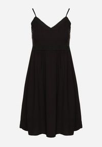 Born2be - Czarna Sukienka z Wiskozy na Cienkich Ramiączkach z Regulacją Ozdobiona Lampasem i Haftem Nelrissa. Okazja: na imprezę. Typ kołnierza: dekolt w kształcie V. Kolor: czarny. Materiał: wiskoza. Długość rękawa: na ramiączkach. Wzór: haft, aplikacja #4