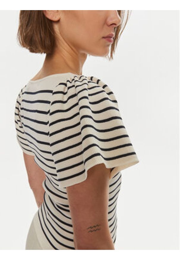 Vero Moda Bluzka Ginny 10278323 Biały Slim Fit. Kolor: biały. Materiał: syntetyk