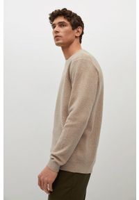Mango Man Sweter męski kolor transparentny lekki. Okazja: na co dzień. Kolor: beżowy. Materiał: włókno. Długość rękawa: długi rękaw. Długość: długie. Styl: casual #7