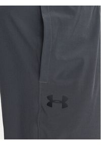 Under Armour Spodnie dresowe Stretch 1366215 Szary Regular Fit. Kolor: szary. Materiał: syntetyk #3