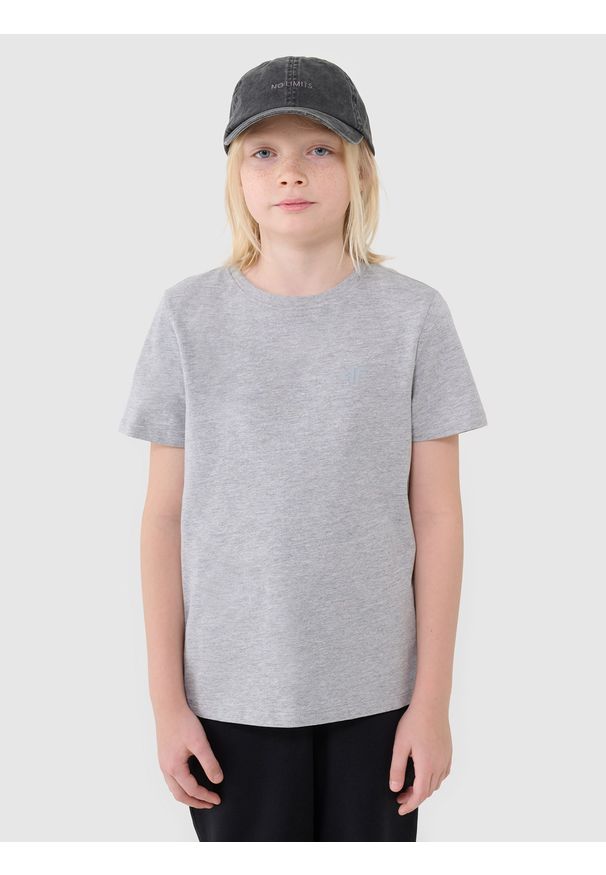 4f - 4F T-shirt regular gładki chłopięcy - szary 128 (7-8 lat). Okazja: na co dzień. Kolor: szary. Materiał: dzianina, bawełna, jersey. Długość rękawa: krótki rękaw. Długość: krótkie. Wzór: gładki. Sezon: lato. Styl: klasyczny, sportowy, casual