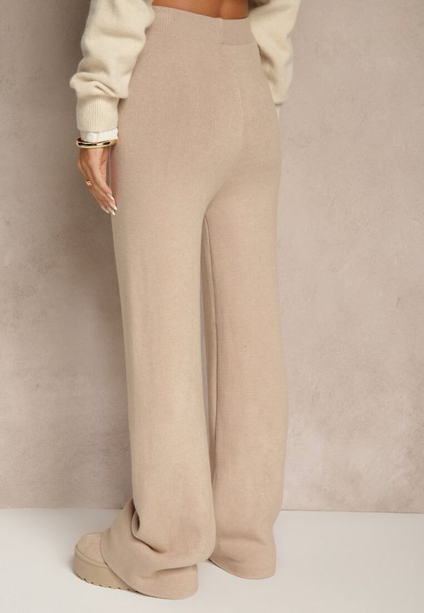 Renee - Beżowe Dzianinowe Spodnie Wide Leg z Ociepleniem Miosea. Okazja: na co dzień, do domu, na spacer. Kolor: beżowy. Materiał: dzianina. Styl: casual, elegancki