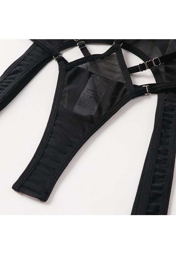 Intica - Pas do pończoch z zestawem na romantyczne wieczory Chihoko. Kolor: czarny. Materiał: materiał