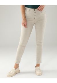 Unisono - BEŻOWE JEANSY 42-6873-18 BEIGE. Kolor: beżowy. Materiał: jeans #1