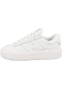 Buty do chodzenia damskie New Balance CT302CLA. Zapięcie: sznurówki. Kolor: biały. Materiał: guma, materiał, skóra. Szerokość cholewki: normalna. Sport: turystyka piesza