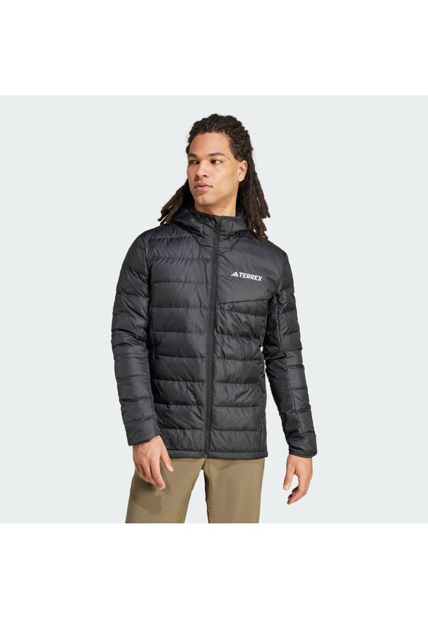Adidas - Kurtka Terrex Multi Light Down Hooded. Kolor: czarny. Materiał: materiał, puch. Sport: turystyka piesza
